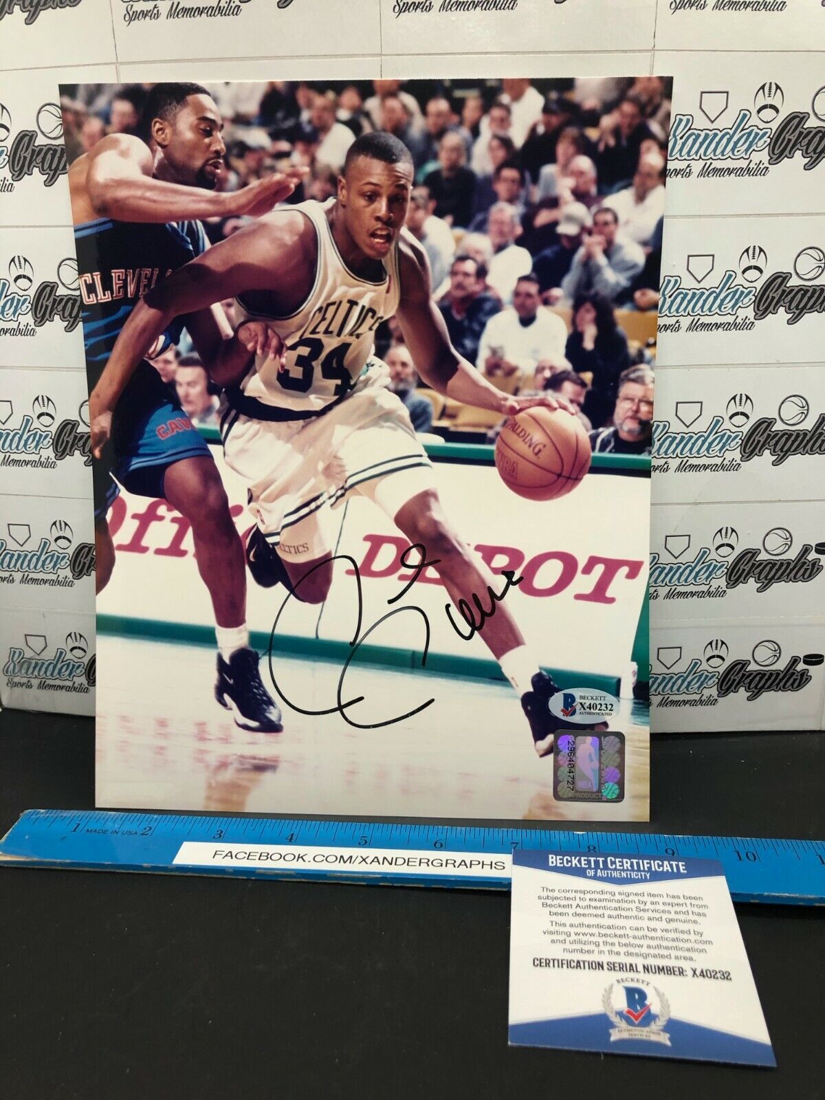 PAUL PIERCE BOSTON CELTICS SIGNED AUTOGRAPHED 8X10 Photo Poster paintingGRAPH-BECKETT BAS COA