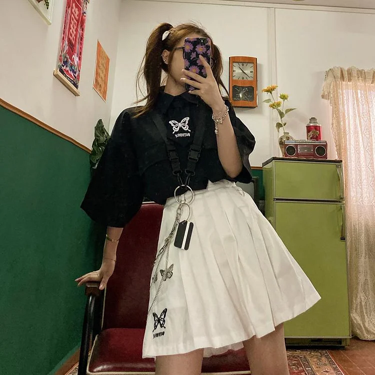 Korean Fashion Butterfly Embroidered Short Skirt TK172