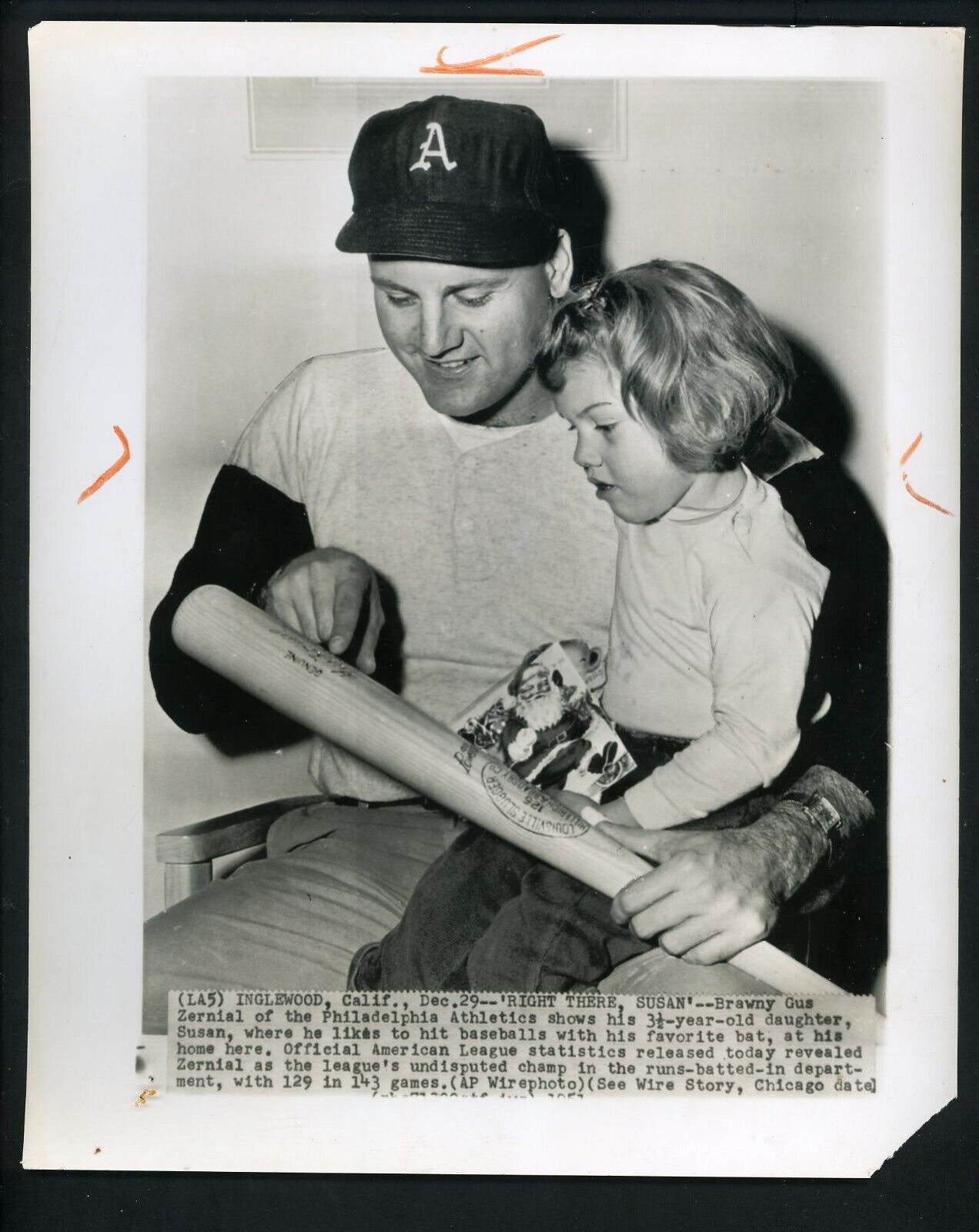 Gus Zernial & daughter Susan 1951 Press Photo Poster painting Philadelphia Athletics