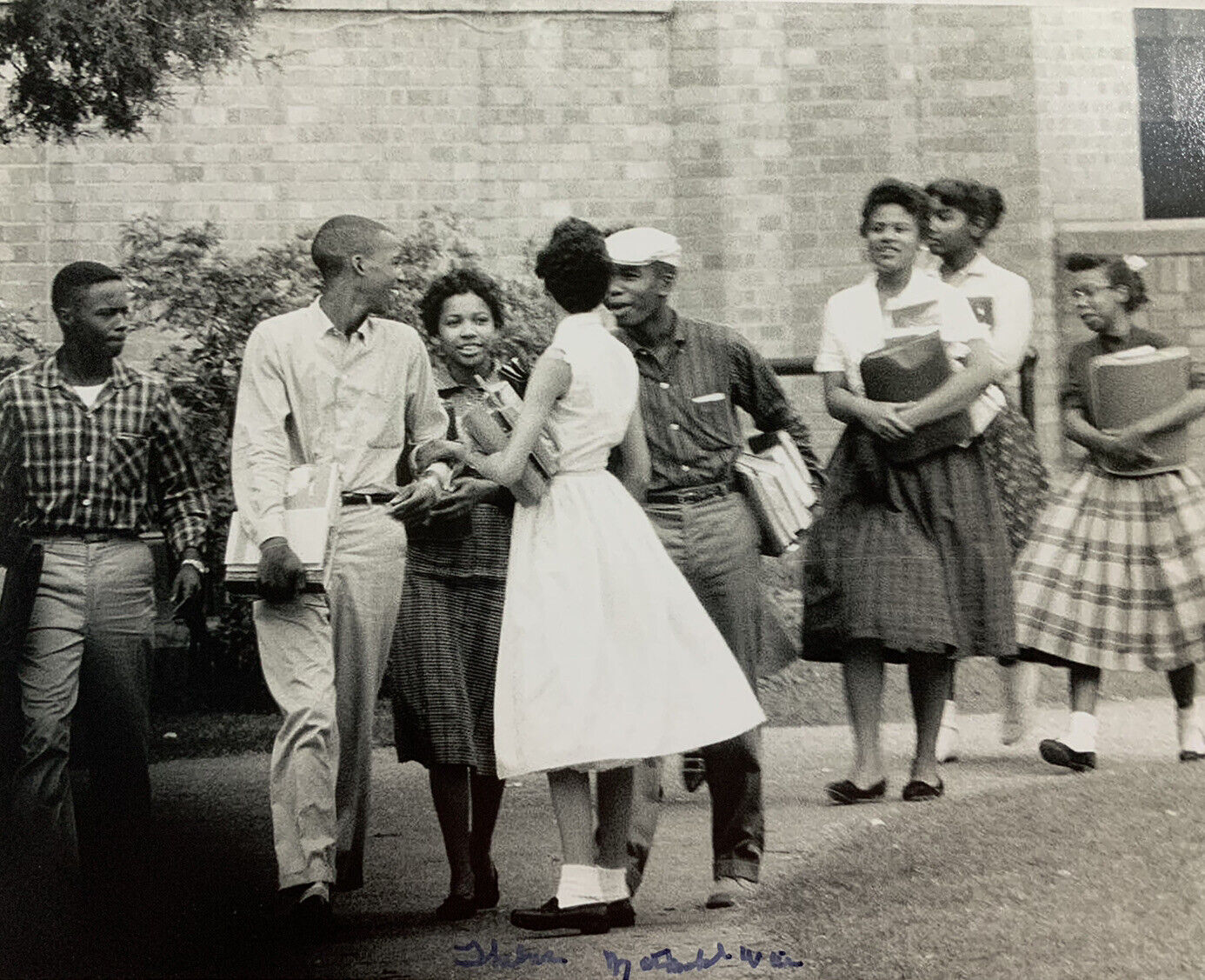 THELMA MOTHERSHED WAIR SIGNED 8x10 Photo Poster painting LITTLE ROCK NINE AUTOGRAPH RARE