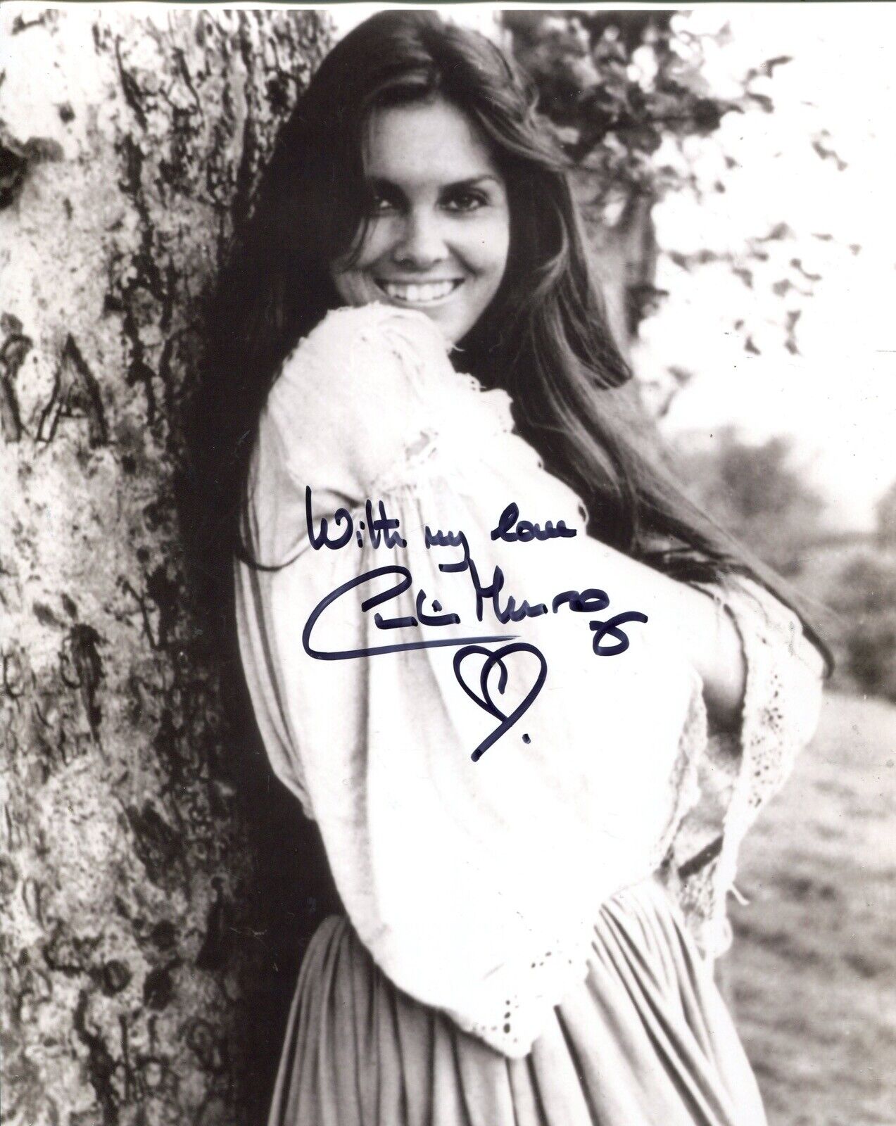 Bond girl Caroline Munro signed 8x10 Photo Poster painting - Ref 5797