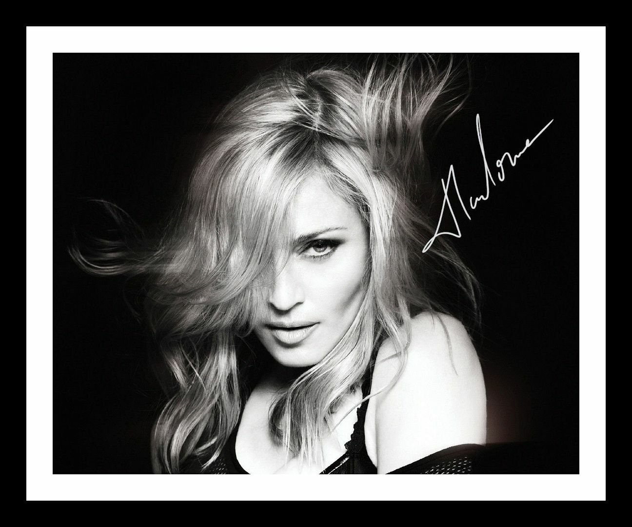 Madonna Autograph Signed & Framed Photo Poster painting 2