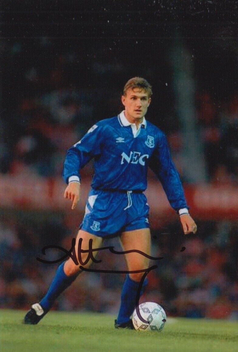 ANDY HINCHCLIFFE HAND SIGNED 6X4 Photo Poster painting EVERTON FOOTBALL AUTOGRAPH 1