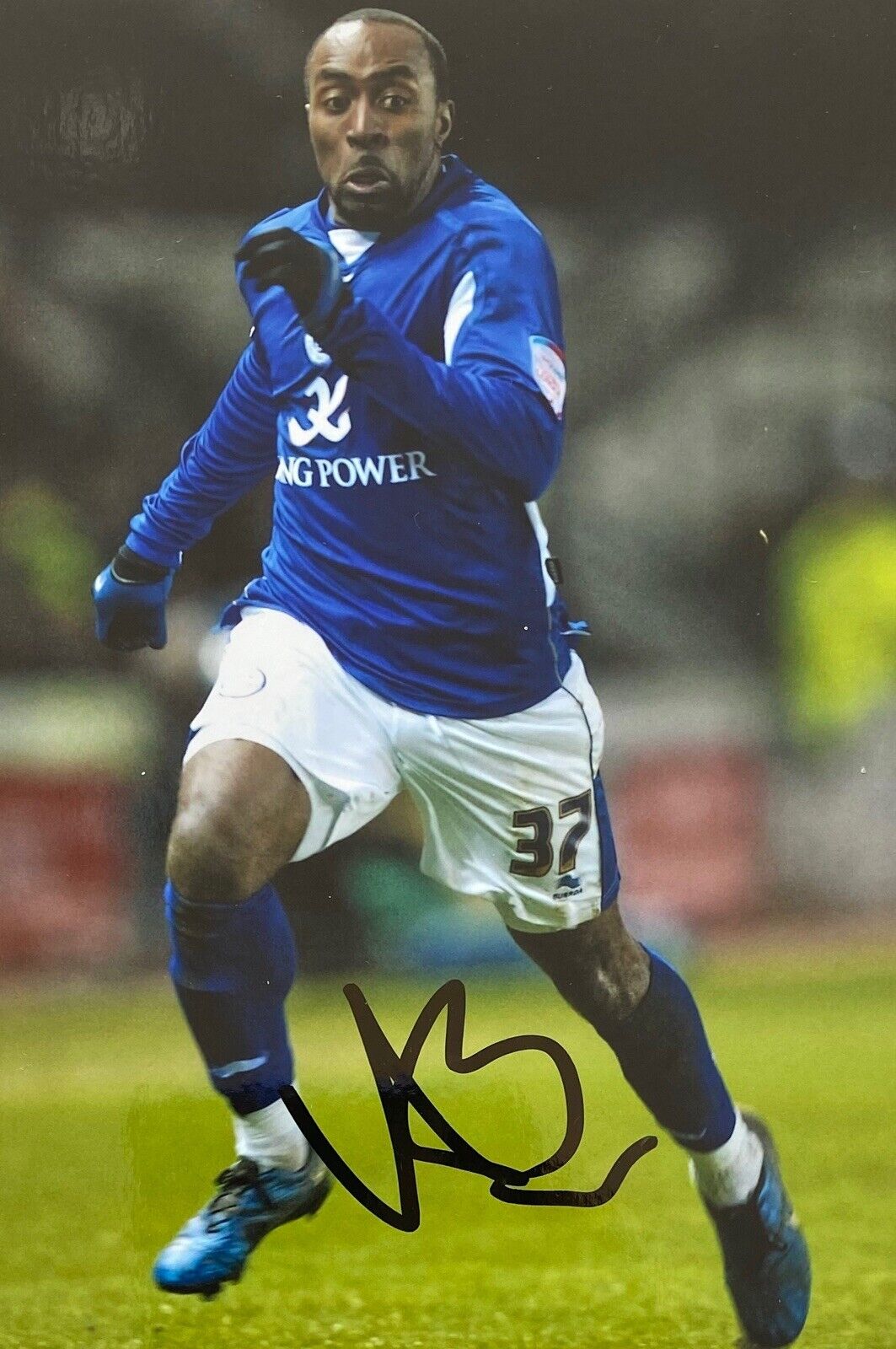 Darius Vassell Genuine Hand Signed 6X4 Photo Poster painting - Leicester City