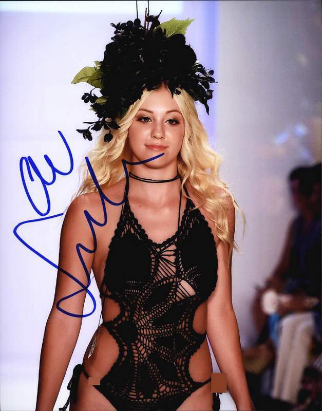 Ava Sambora authentic signed model 8x10 Photo Poster painting W/Certificate Autographed (A0001)