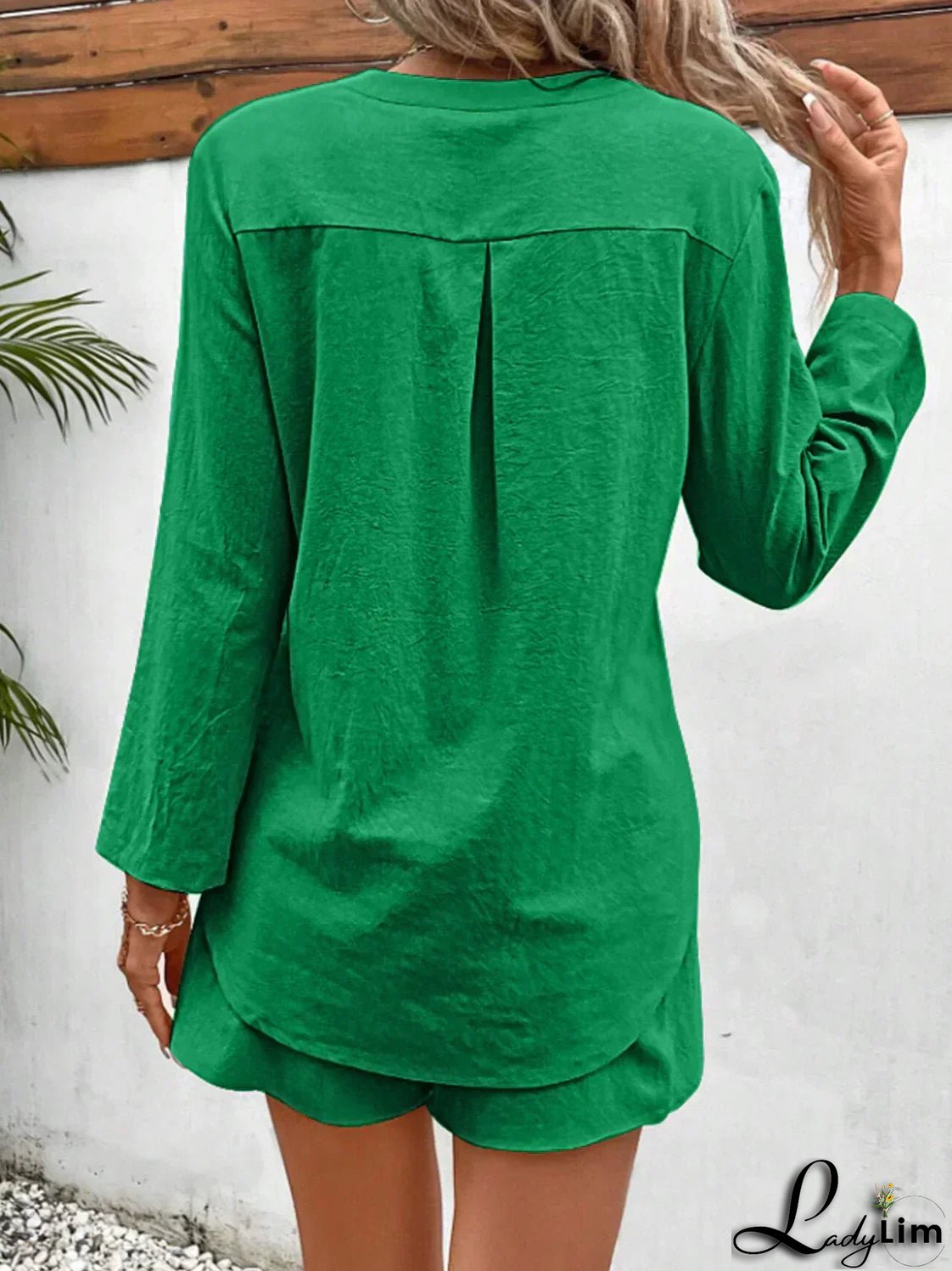 Fashionable and Effortless Pants