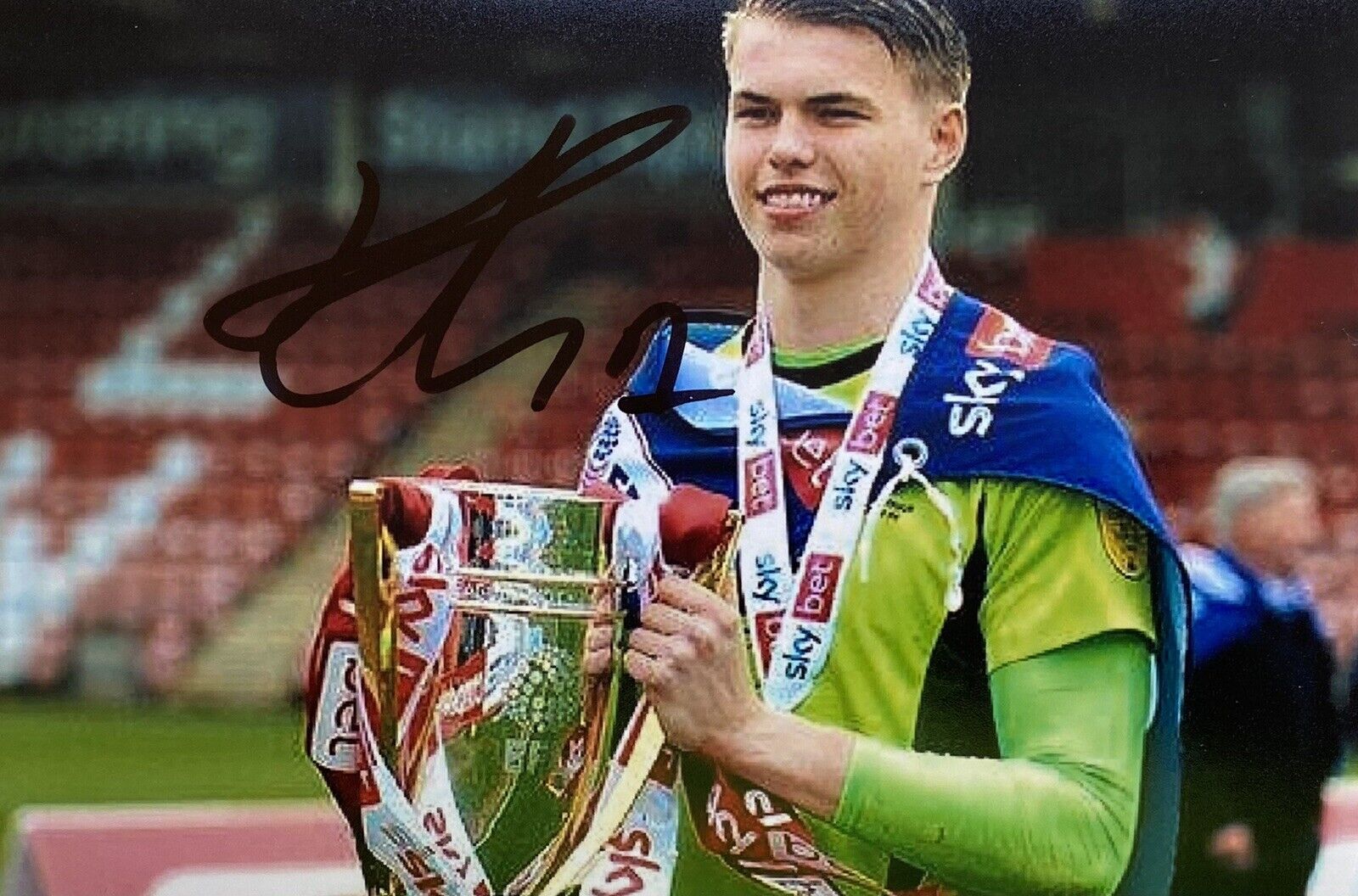 Josh Griffiths Genuine Hand Signed Lincoln City 6X4 Photo Poster painting 3