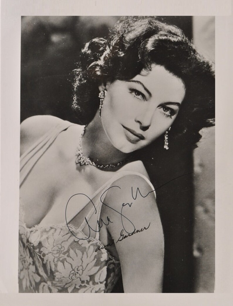 AVA GARDNER SIGNED Photo Poster painting The Barefoot Contessa The Snows of Kilimanjaro wcoa