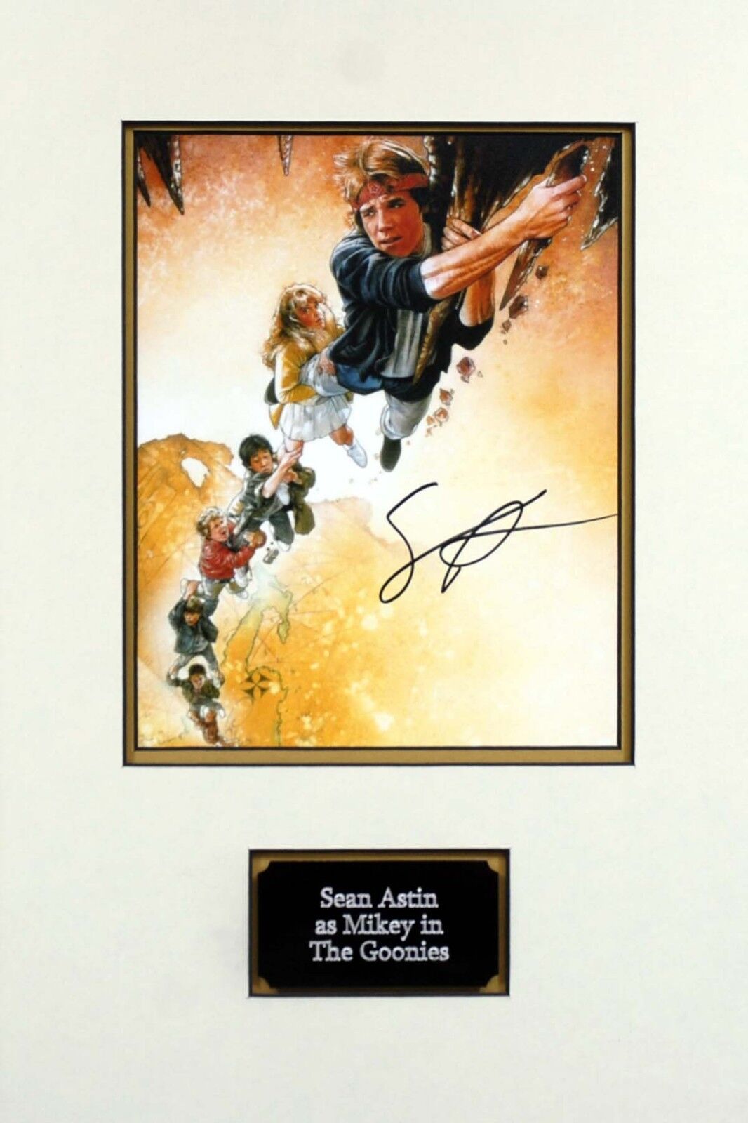 Sean ASTIN Signed & Mounted 10x8 Photo Poster painting AFTAL COA Mikey WALSH The Goonies