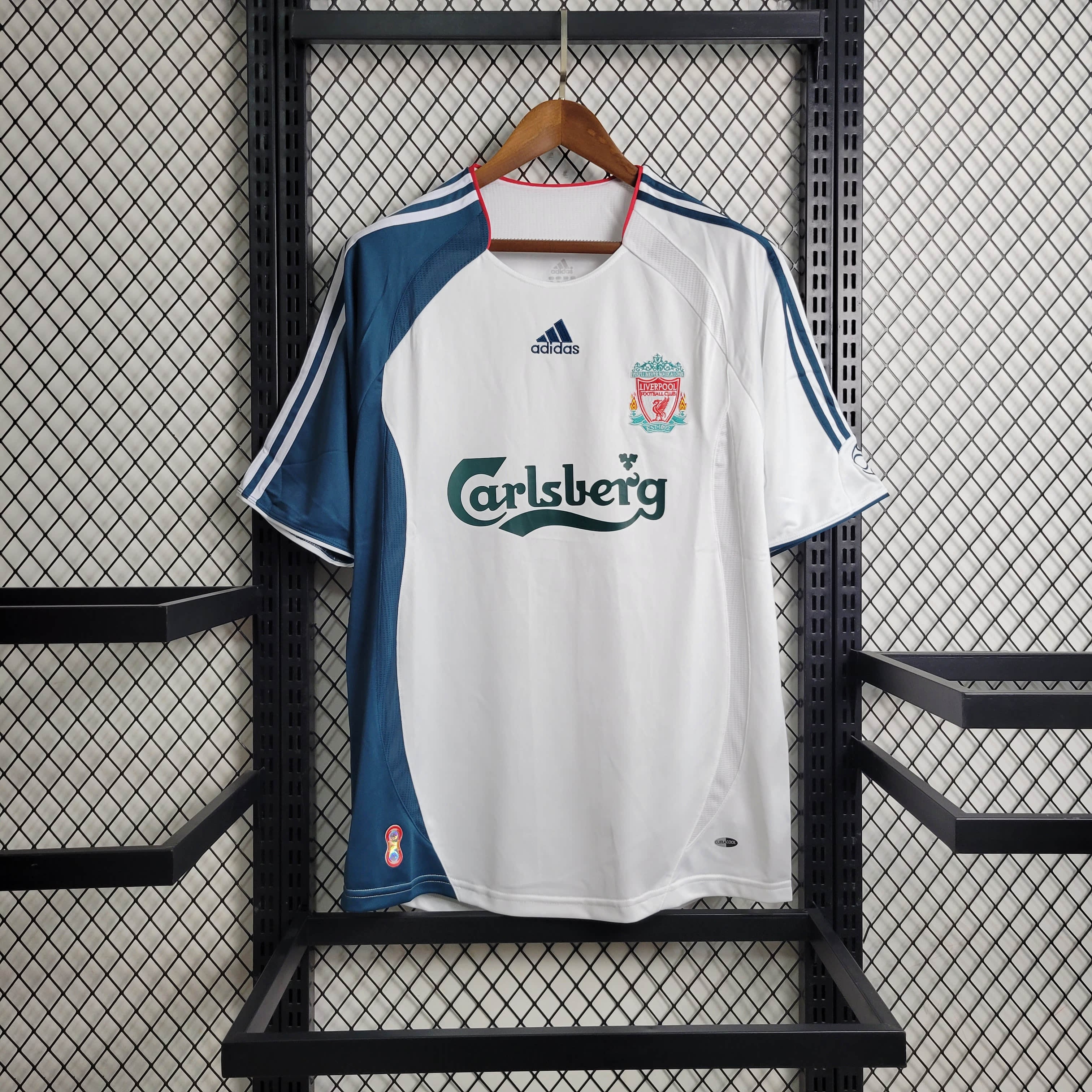 Retro Liverpool 2006-07 Third Jersey