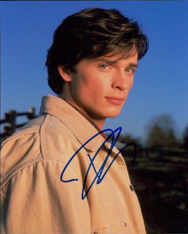 Tom Welling (Smallville) signed 8x10 Photo Poster painting