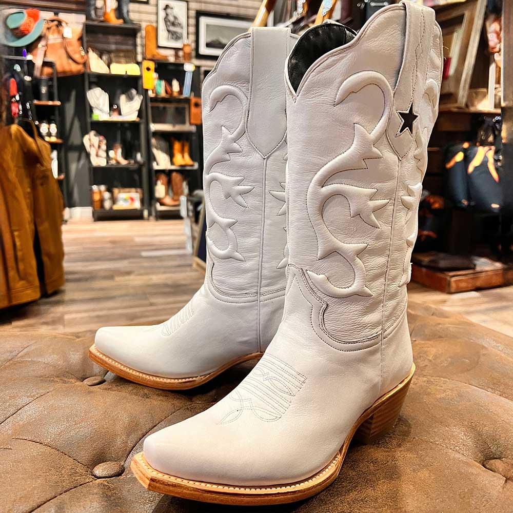 White Snip Toe Chunky Heel Star Embroidered Mid-Calf Cowgirl Boots Nicepairs