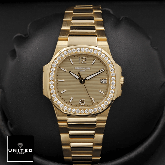 Patek Philippe Nautilus 70101R-012 Diamond Bezel Gold Bracelet Replica black background