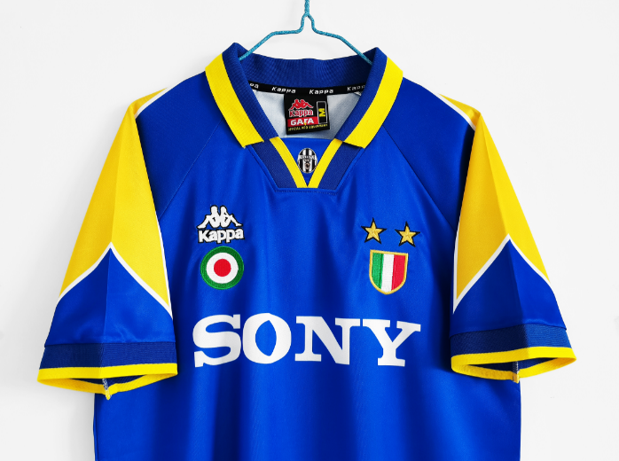 Retro 1995-1996 Juventus away Football shirt Thai Quality