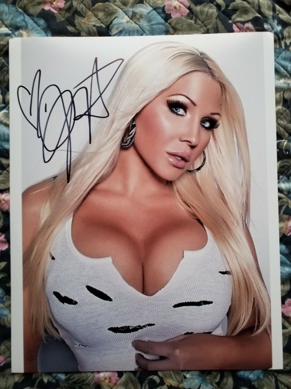 Jillian Hall WWE Authentic Signed Autographed 8x10 Photo Poster paintinggraph with COA Hot!