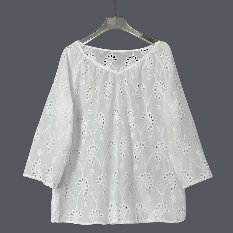 Women's Retro Lace Cotton And Linen Mid-length Sleeves V-neck Top elevenforest