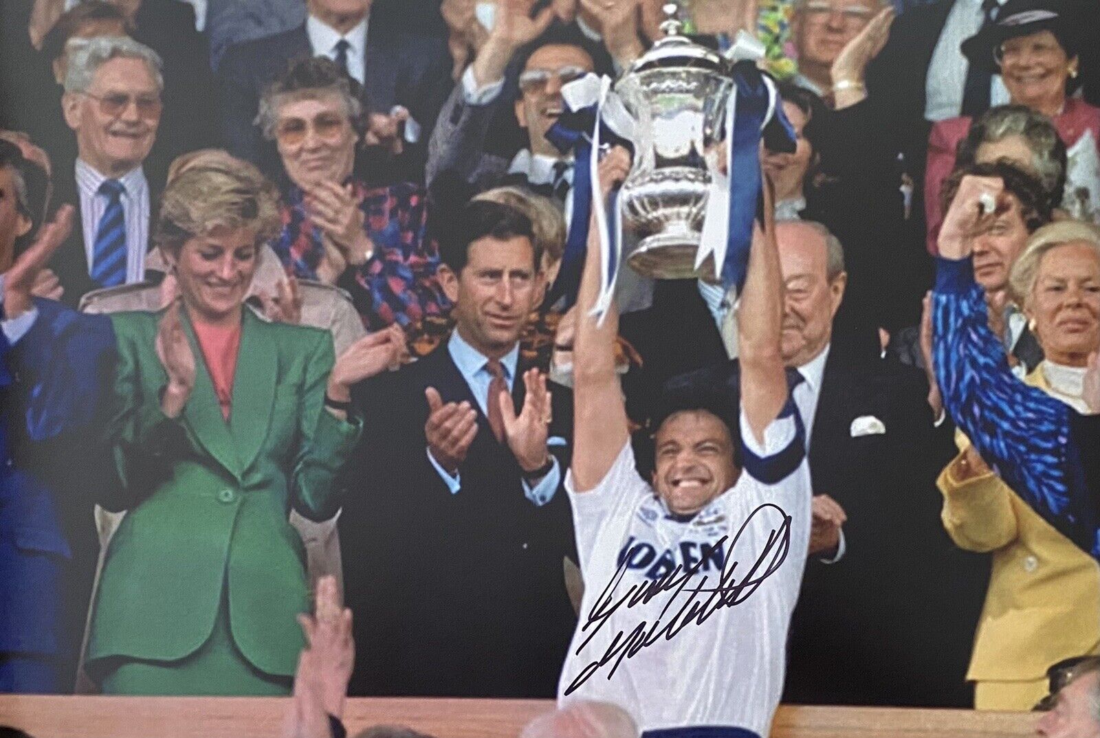 Gary Mabbutt Genuine Hand Signed Tottenham Hotspur 12x8 Photo Poster painting 2