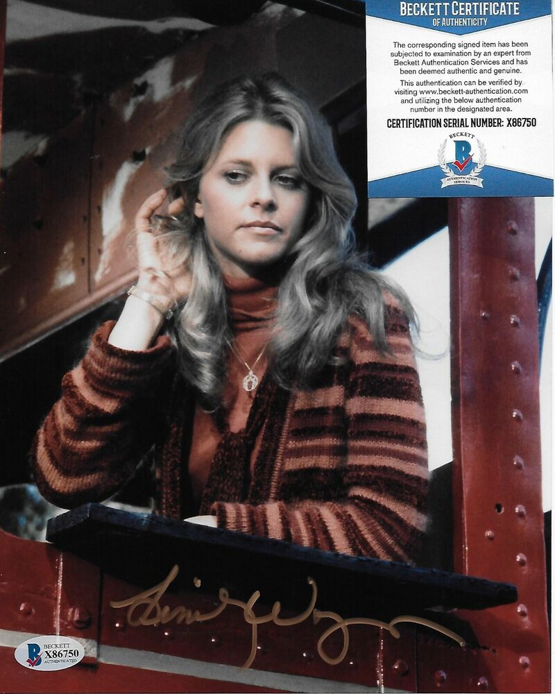 Lindsay Wagner Bionic Woman Original Autographed 8X10 Photo Poster painting w/Beckett #11