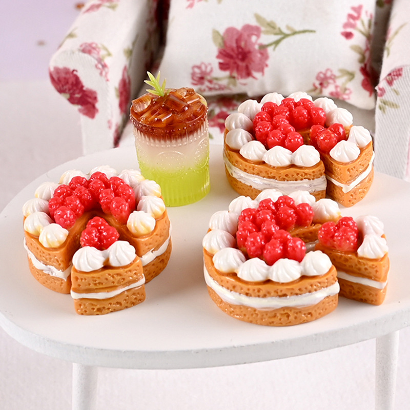 Mini Strawberry Slice Cake Set