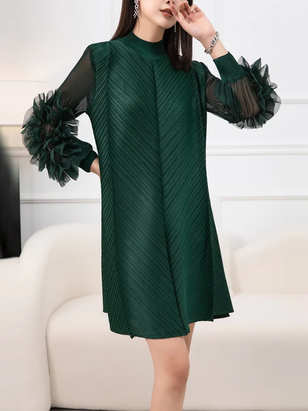 Solid Color Pleated Embroidered Loose Long Sleeves Round-neck Midi Dresses