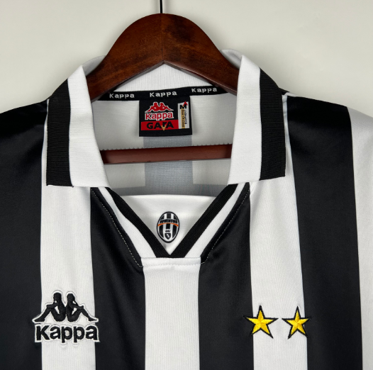Retro Juventus 96/97 Home Football Shirt Thai Quality