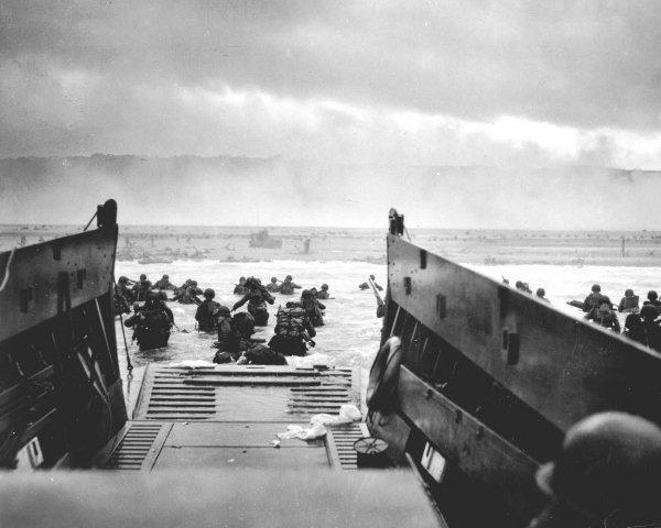 WORLD WAR II D Day Normandy 8 x 10 Photo Poster painting D-Day Poster