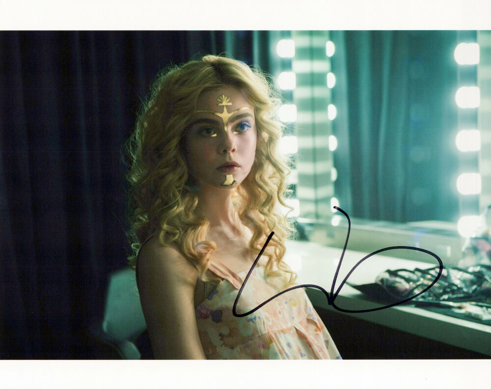 Elle Fanning The Neon Demon autographed Photo Poster painting signed 8x10 #6 Jesse