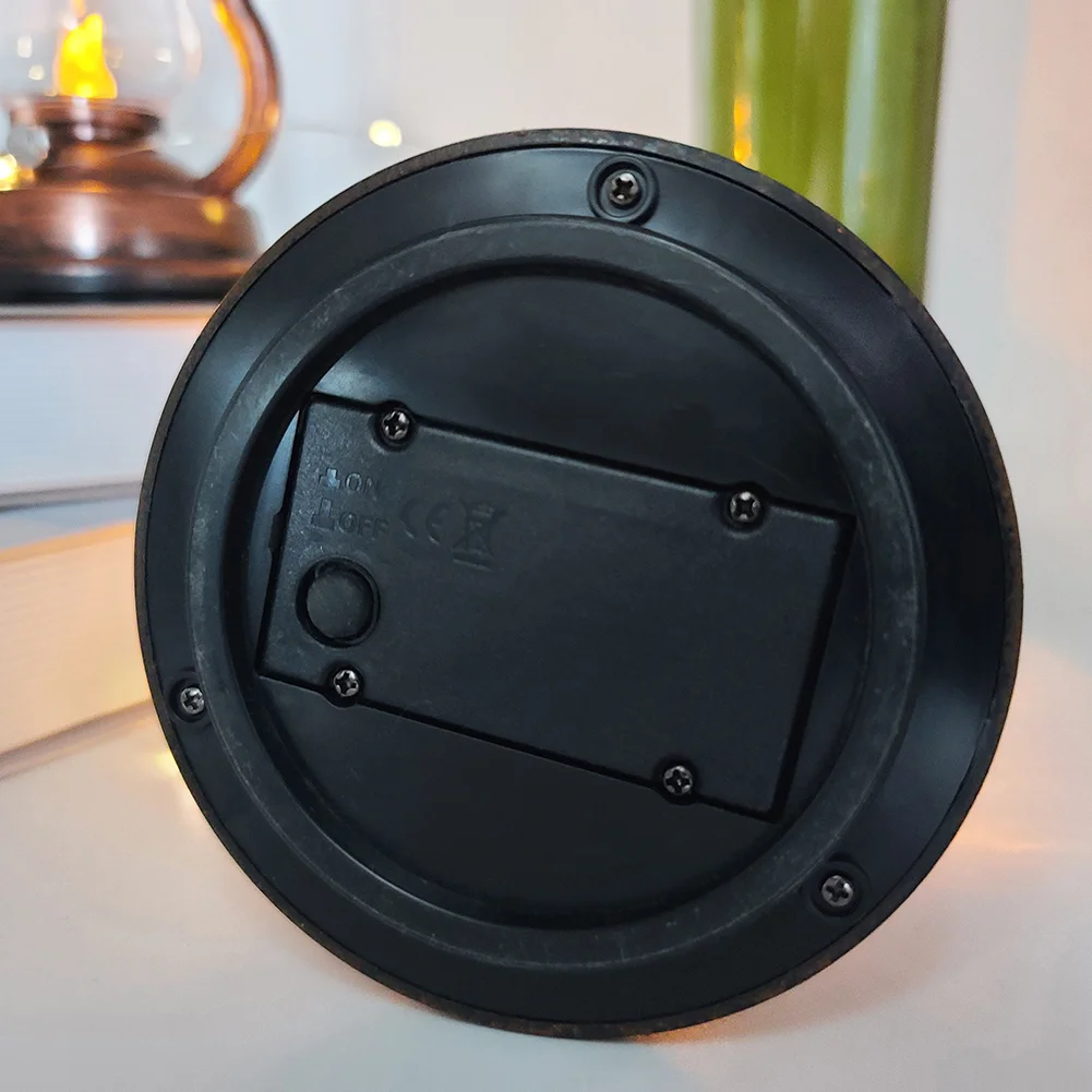 Solar Powered Retro Classic Kerosene Lamp Portable LED Lantern Light (C)