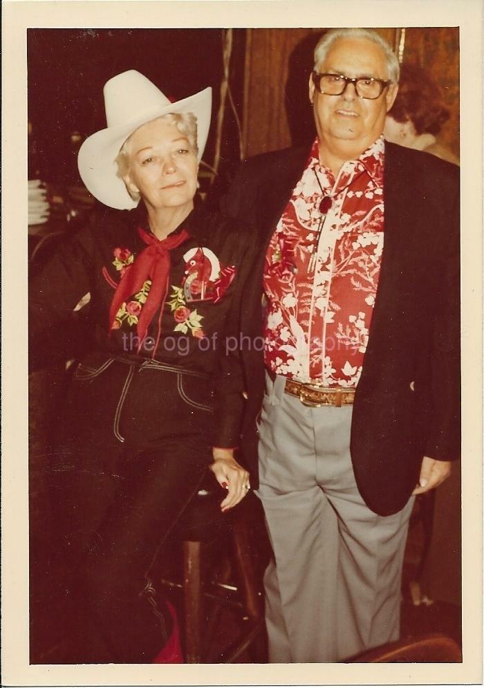 Westerners FOUND Photo Poster painting Man WOMAN Color AMERICAN COUPLE Snapshot VINTAGE 09 9 J