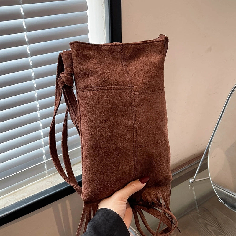 Women’s Suede Solid Color Classic Style Tassel Square Zipper Shoulder Bag