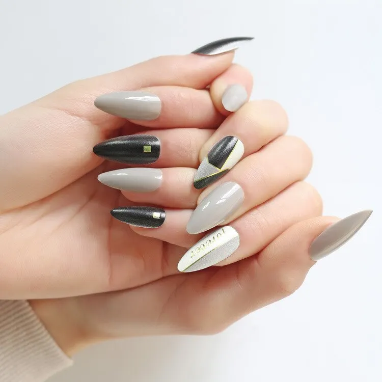 Fake Nails with Glue Metal Color False Nail Art Tips Press on Coffin Stick Designs Clear Set Full Cover Artificial Short Kiss-Nail Inspo