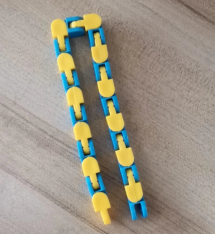 24-section Bicycle Plastic Chain Track Decompression Toy