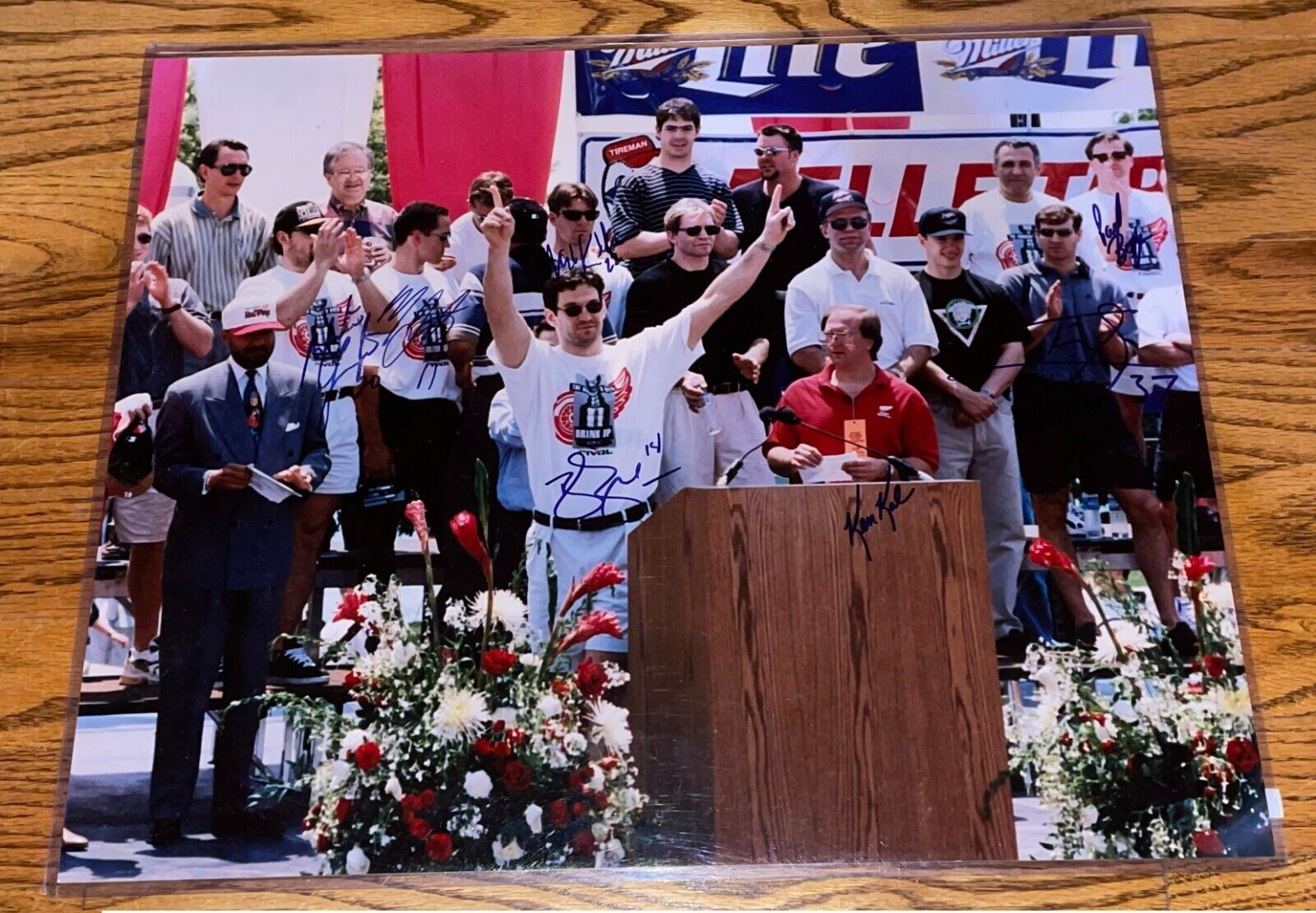 1997 Stanley Cup Detroit Red Wings signed 16x20 autographed Photo Poster painting DSC