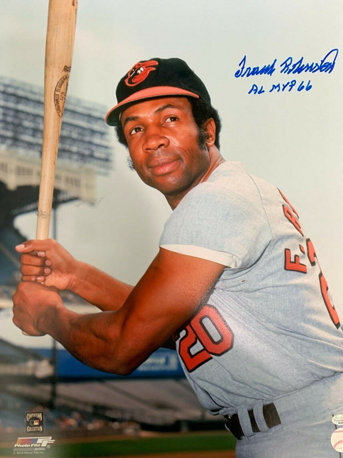 FRANK ROBINSON BALTIMORE ORIOLES AL MVP 1966 ACTION SIGNED 16x20