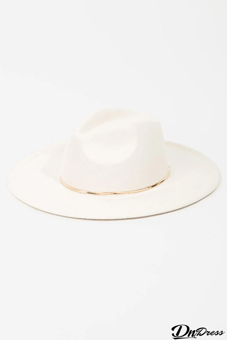 Fame Slice of Chic Herringbone Chain Fedora