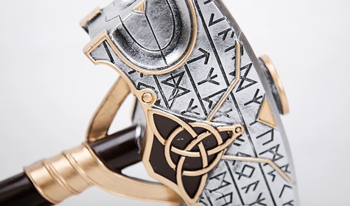 Hidden Blade Resin Thor Hammer image 3