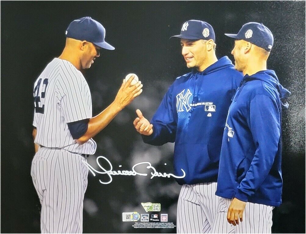 Mariano Rivera Hand Signed Autographed 11x14 Photo Poster painting W/ Derek Jeter Petit MLB Holo