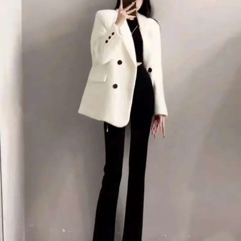 Chic and Versatile winter garment
