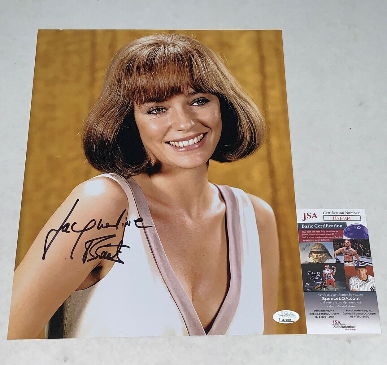 Jacqueline Bisset Actress signed Young Hot 11x14 Photo Poster painting autographed JSA