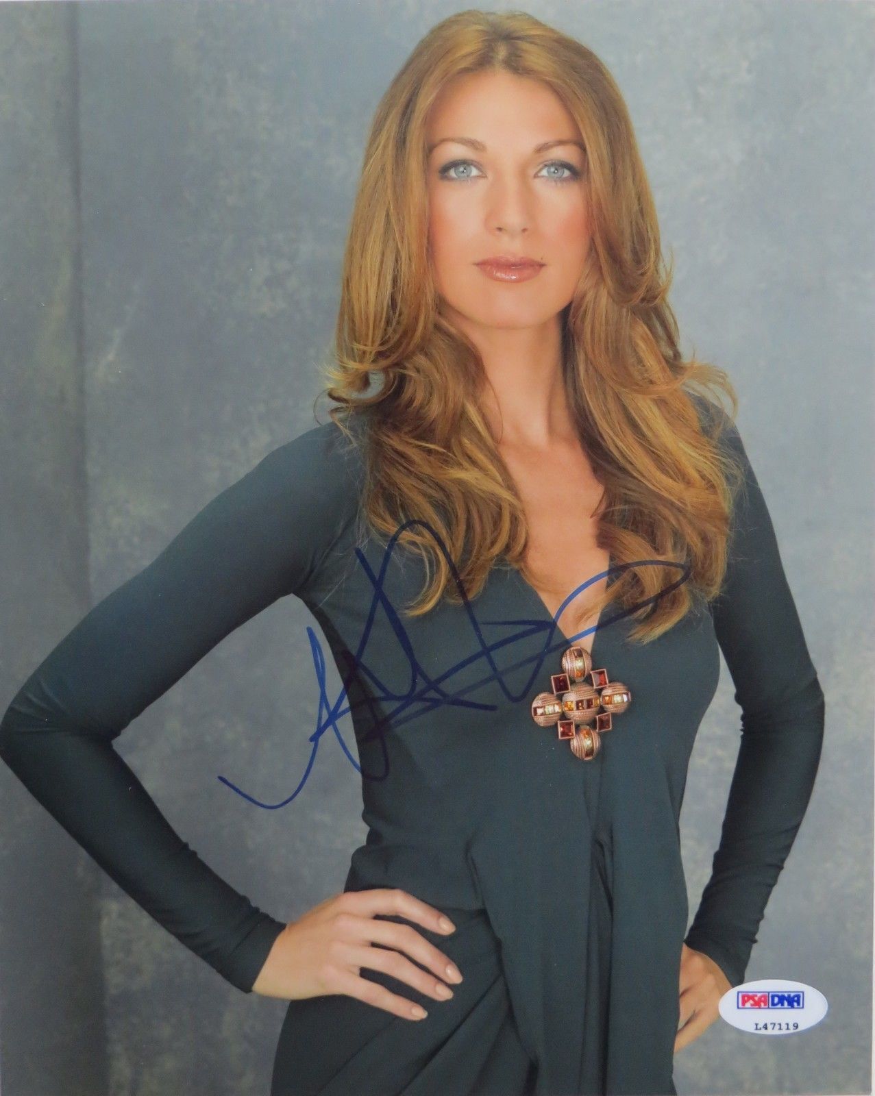 Natalie Zea Signed Dirty Sexy Money Authentic 8x10 Photo Poster painting (PSA/DNA) #L47119