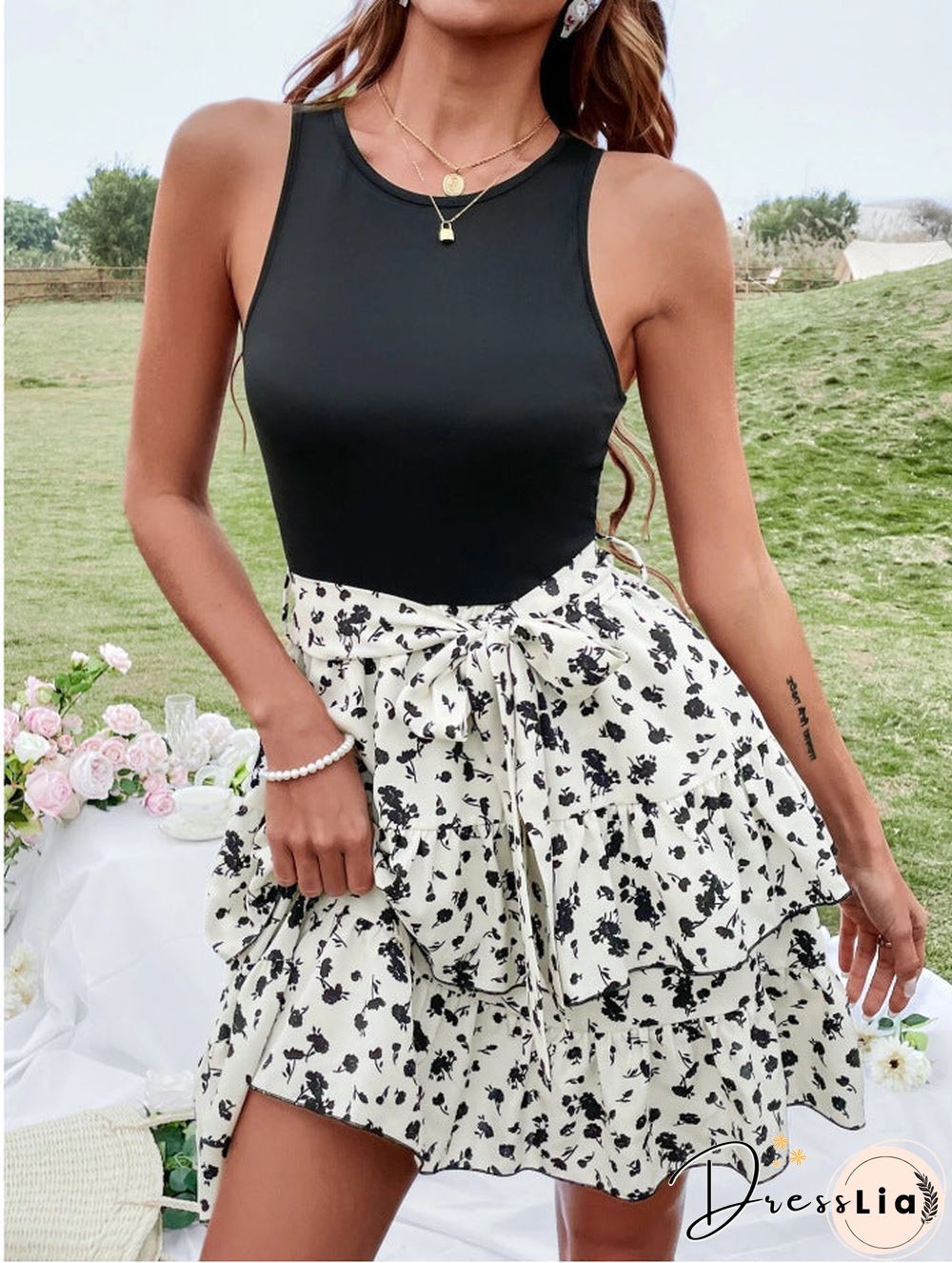 Elegant Sleeveless Round Neck Floral Tank Mini Dress