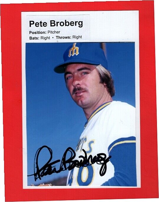 PETE BROBERG-SEATTLE MARINERS AUTOGRAPHED POSTCARD SIZED 4X6 COLOR Photo Poster painting