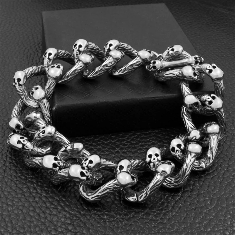 Punk double-deck skulls bracelet