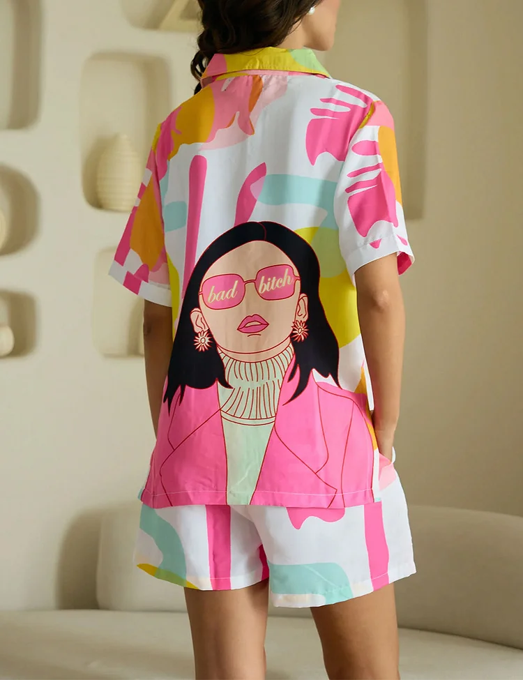 Women&rsquo;s Fashionable Lady Wearing Glasses Pajama Set