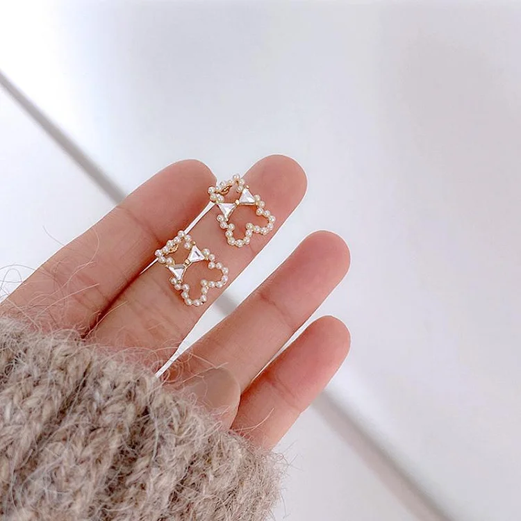 Bear Pearl Earrings