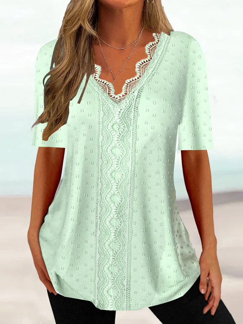 Women's Half Sleeve V-neck Graphic Lace Top