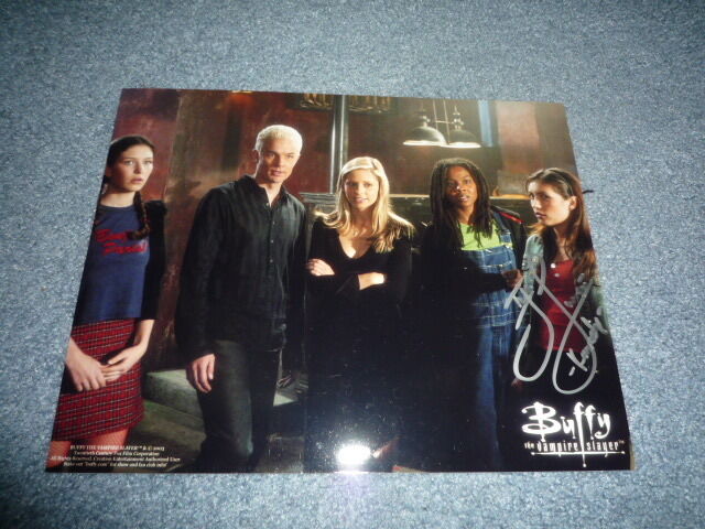 IYARI LIMON signed autograph In Person 8x10 (20x25 cm ) BUFFY THE VAMPIRE SLAYER