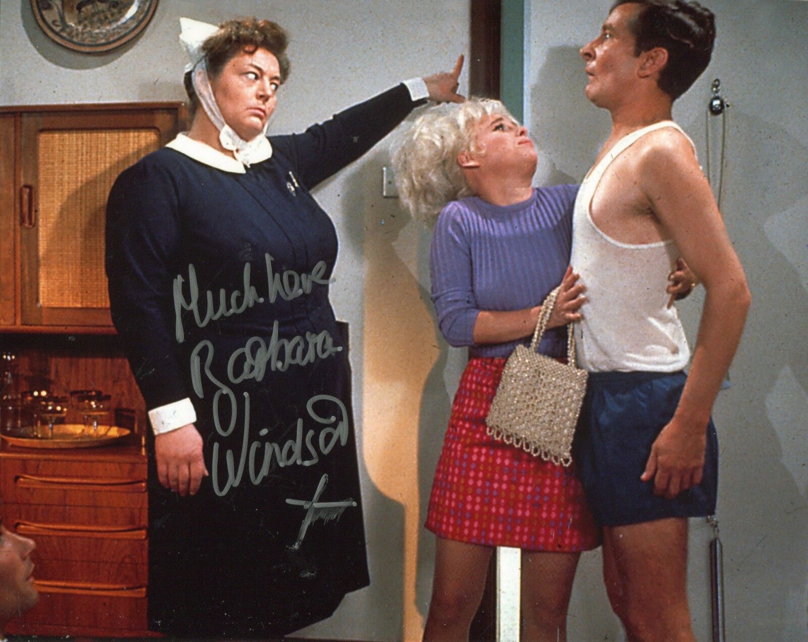 Actress Barbara Windsor signed CARRY ON DOCTOR 8x10 Photo Poster painting UACC DEALER SIGNING!