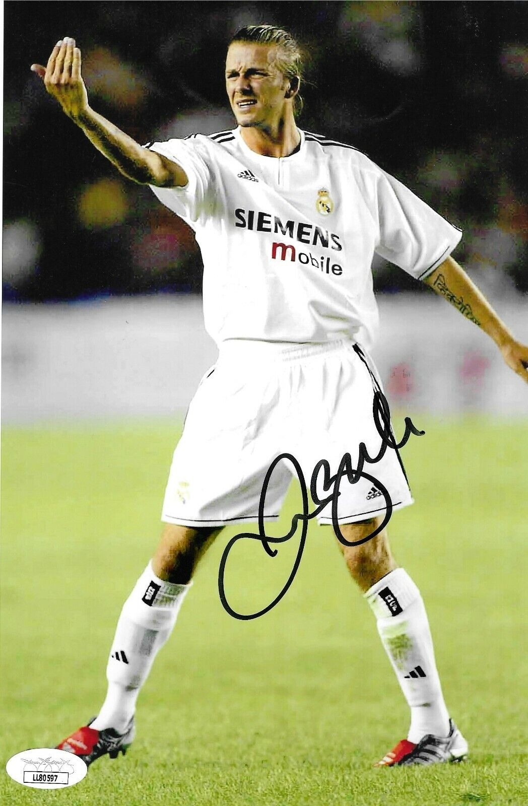 David Beckham Autographed 6 1/2x10 Photo Poster painting JSA COA MLS England Manchester Soccer