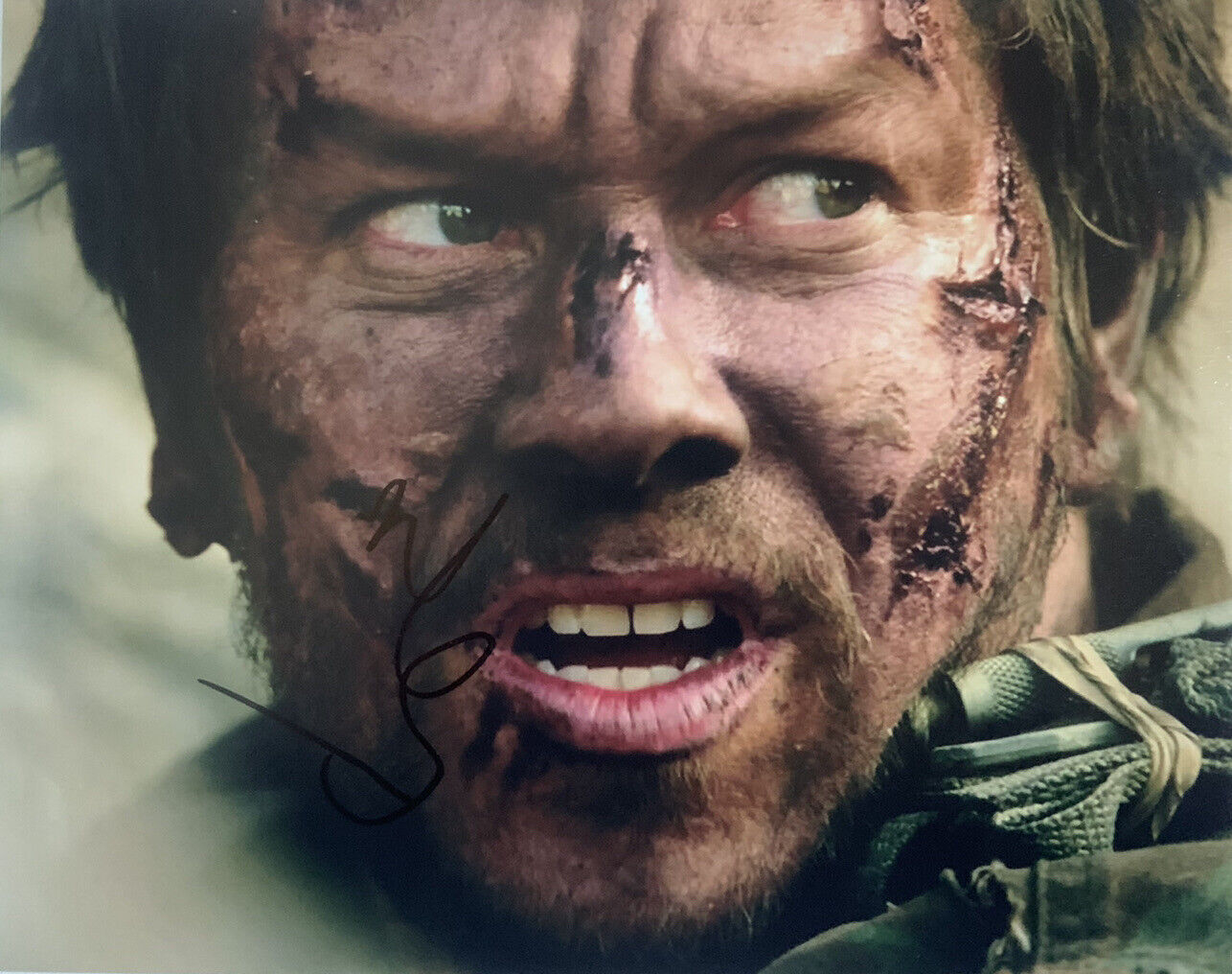 MARK WAHLBERG HAND SIGNED 8x10 Photo Poster painting LONE SURVIVOR MOVIE AUTHENTIC AUTOGRAPH COA